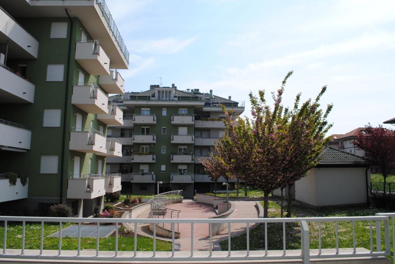 Bnbook - Metropolitan Expo Flat 4 Rho Extérieur photo